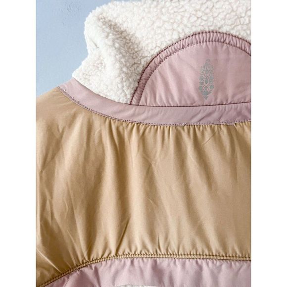 NWT Free People FP Movement Hit the Slopes Cropped Vest Fleece Tan Pink L - Picture 4 of 7